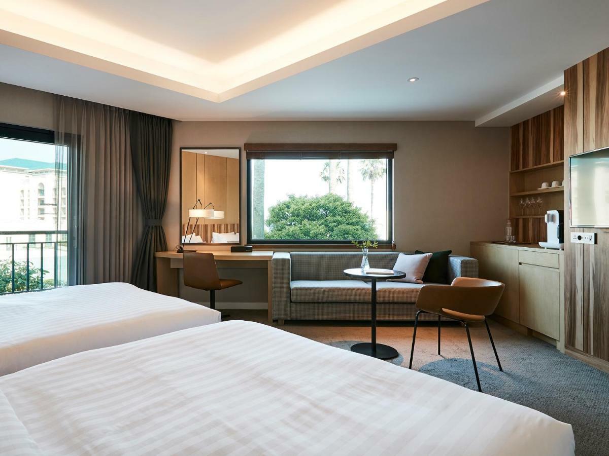 סאוגוויפו The Suites Hotel Jeju מראה חיצוני תמונה